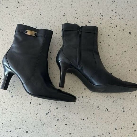 Karen Scott Teddi Black Leather Heeled Ankle
Boots Square Toe Side Zip Size 7.5M - Picture 4 of 9
